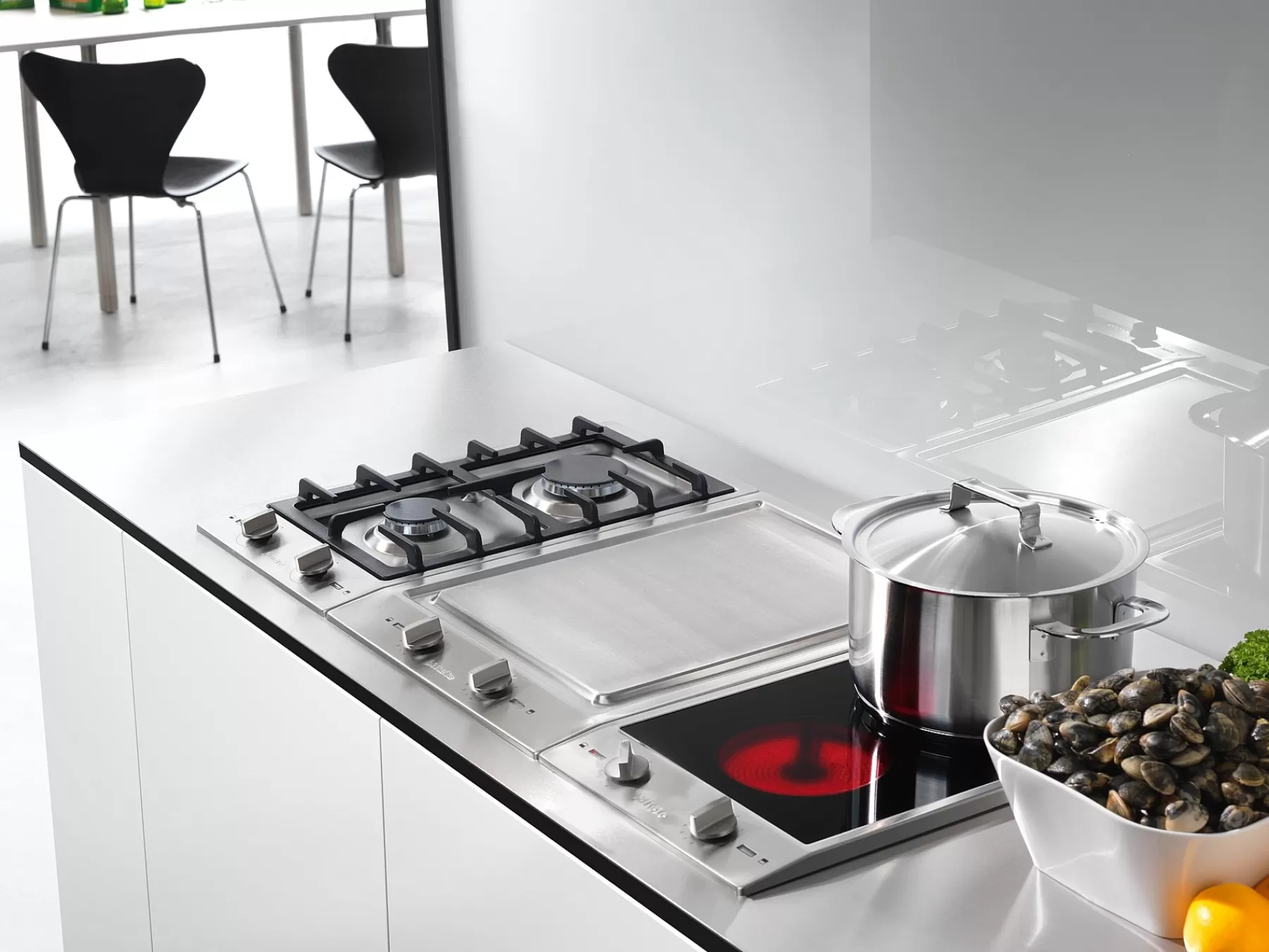 cs__e_v_2.webp Miele Cooktops<Cs 1112 E 240V