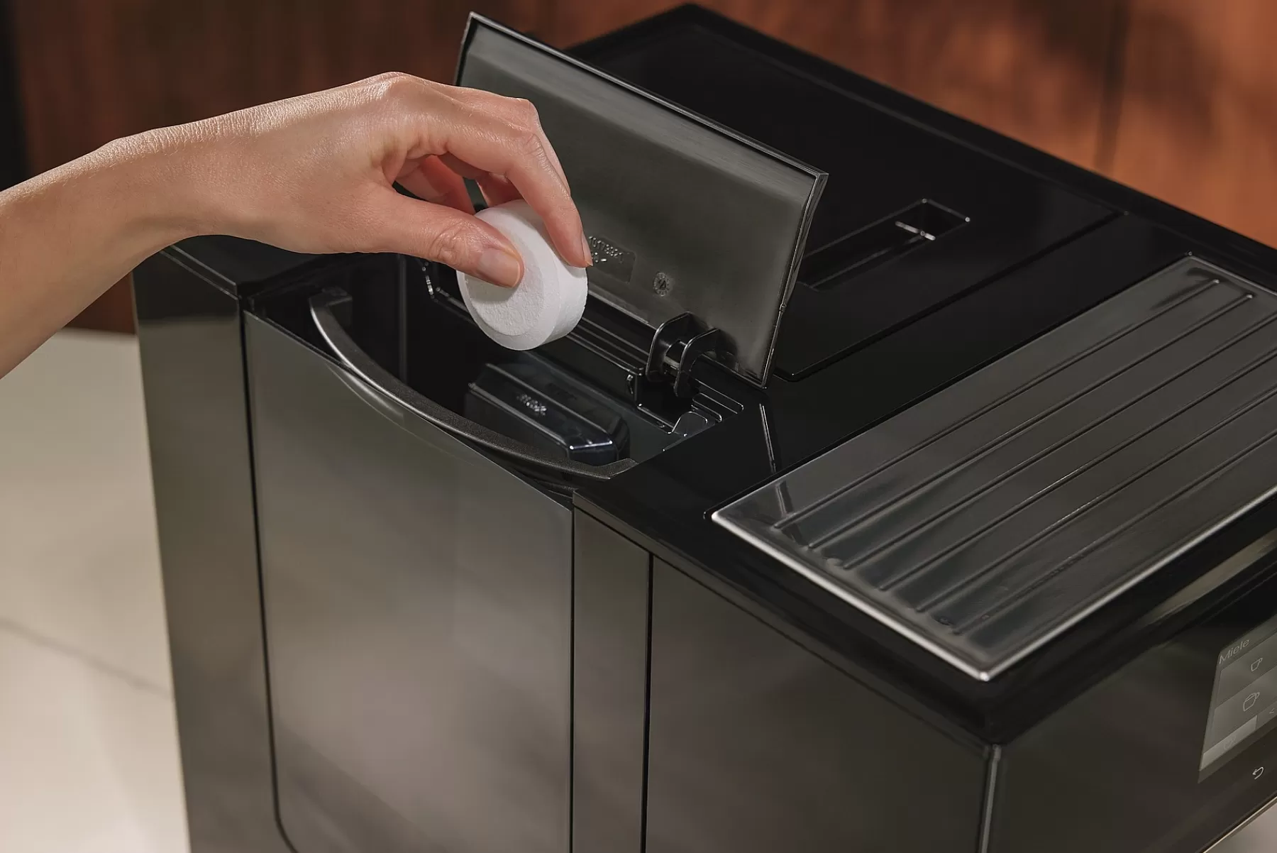 descaling_tablets__tablets_4.webp Miele Appliance Care<Descaling Tablets, 6 Tablets