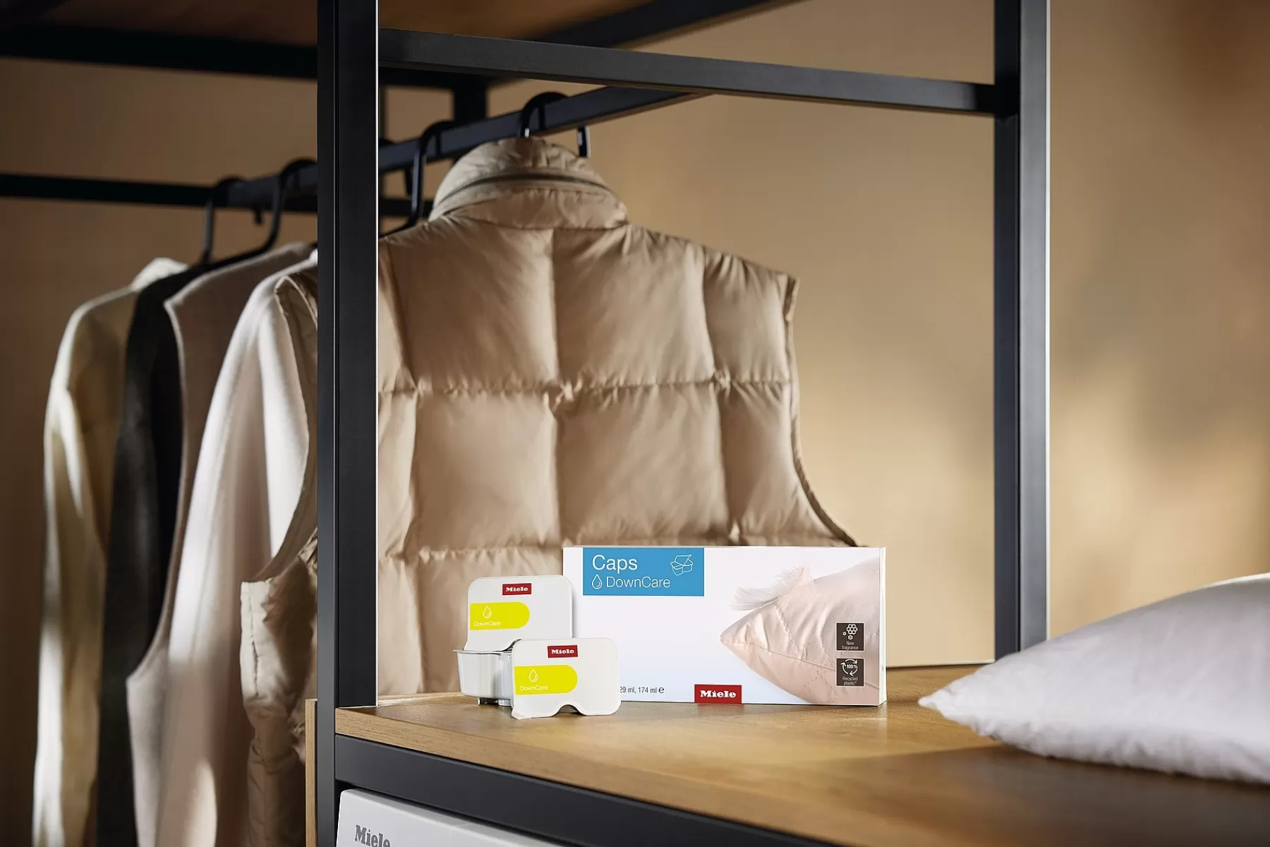 downcare_capsules_2.webp Miele Laundry Care Cleaning Products<Downcare Capsules