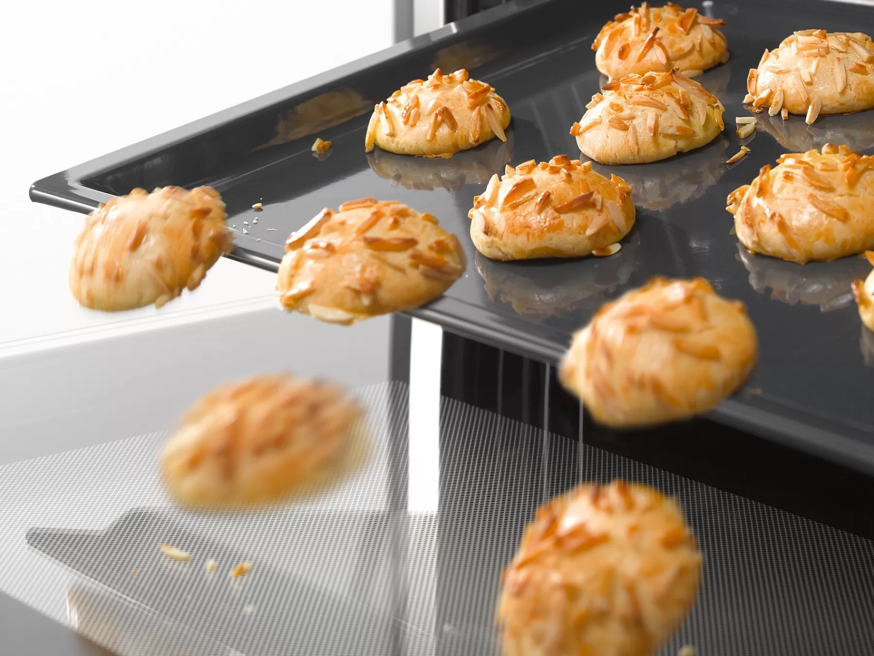 genuine_miele_baking_tray_3.webp Miele Kitchen Accessories<Genuine Baking Tray