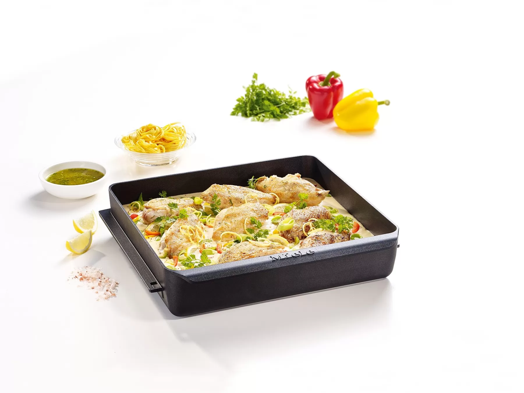 induction_gourmet_casserole_dish_2-1.webp Miele Kitchen Accessories<Induction Gourmet Casserole Dish
