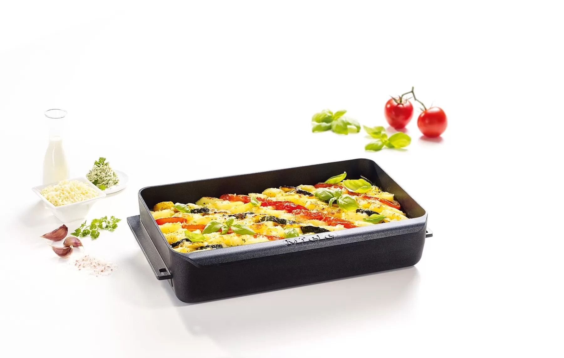 induction_gourmet_casserole_dish_2.webp Miele Kitchen Accessories<Induction Gourmet Casserole Dish