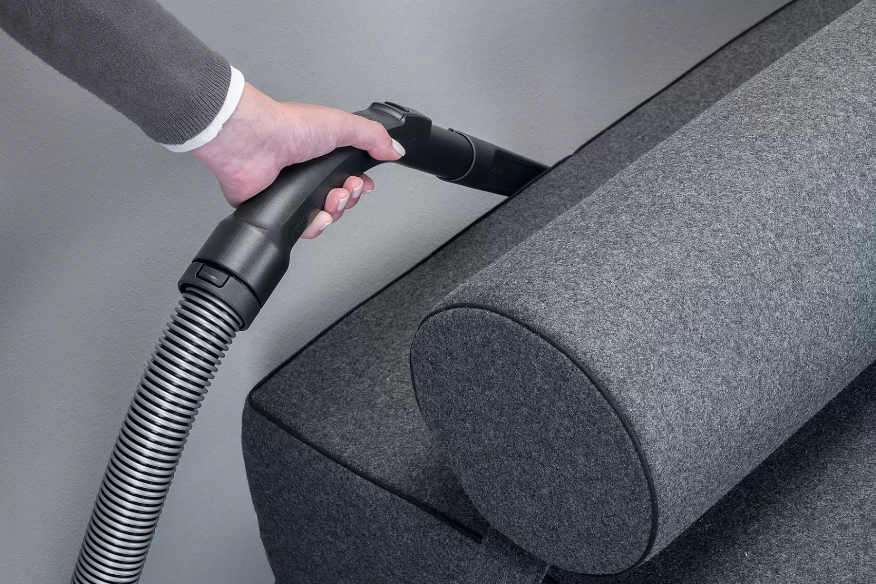 long_crevice_nozzle_3.webp Miele Accessories<Long Crevice Nozzle