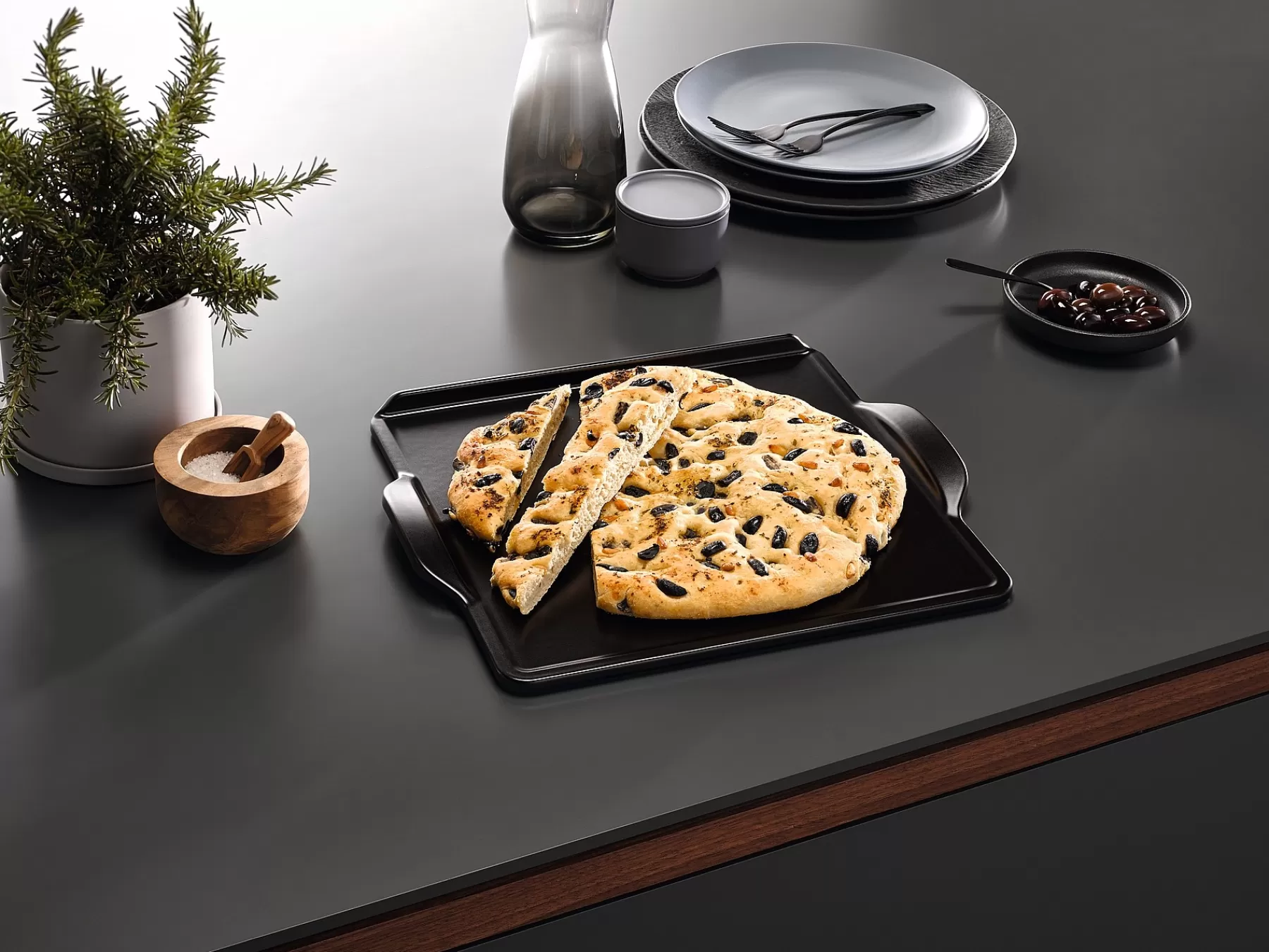 miele_gourmet_baking_and_pizza_stone_5.webp Miele Kitchen Accessories< Gourmet Baking And Pizza Stone
