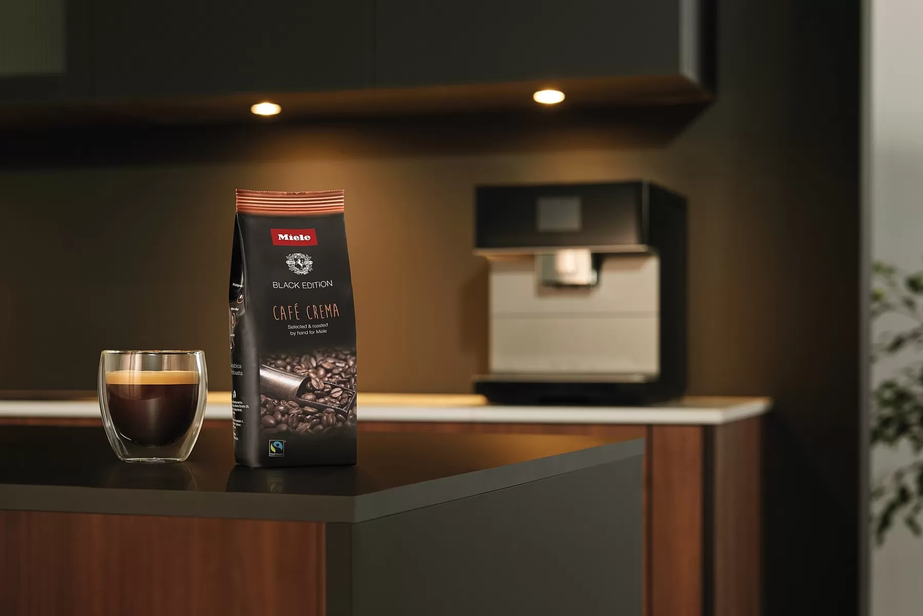 organic_cafe_crema_4.webp Miele Coffee<Organic Cafe Crema
