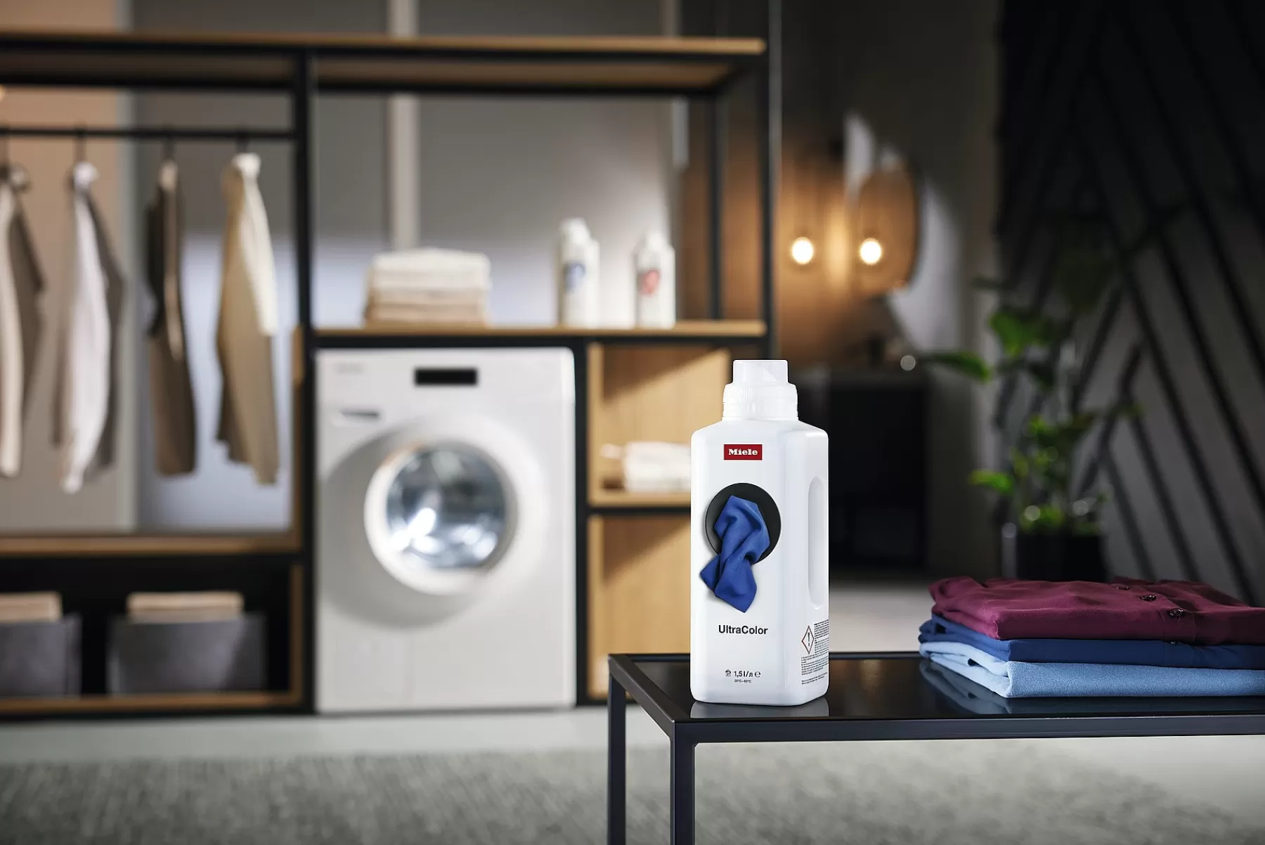 ultracolor_liquid_detergent__l_4.webp Miele Laundry Care Cleaning Products<Ultracolor Liquid Detergent 1.5 L