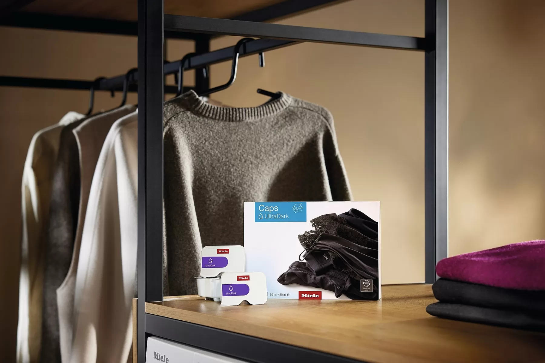 ultradark_capsules_8.webp Miele Laundry Care Cleaning Products<Ultradark Capsules